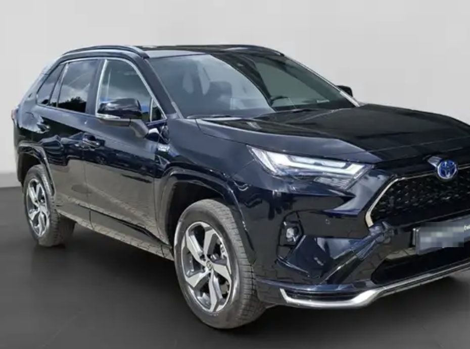 Toyota RAV4, 2022: myyjäpuhelu pysäytti, oma tarkastuskuva